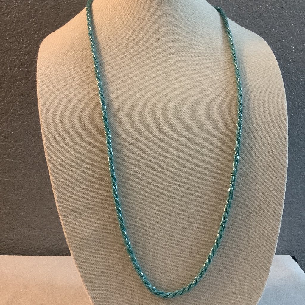 Vintage Nolan Miller Necklace 25$